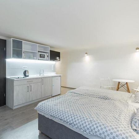 Minimalist Styled Tiny Ap @New York Cafe Apartment Budapest Luaran gambar