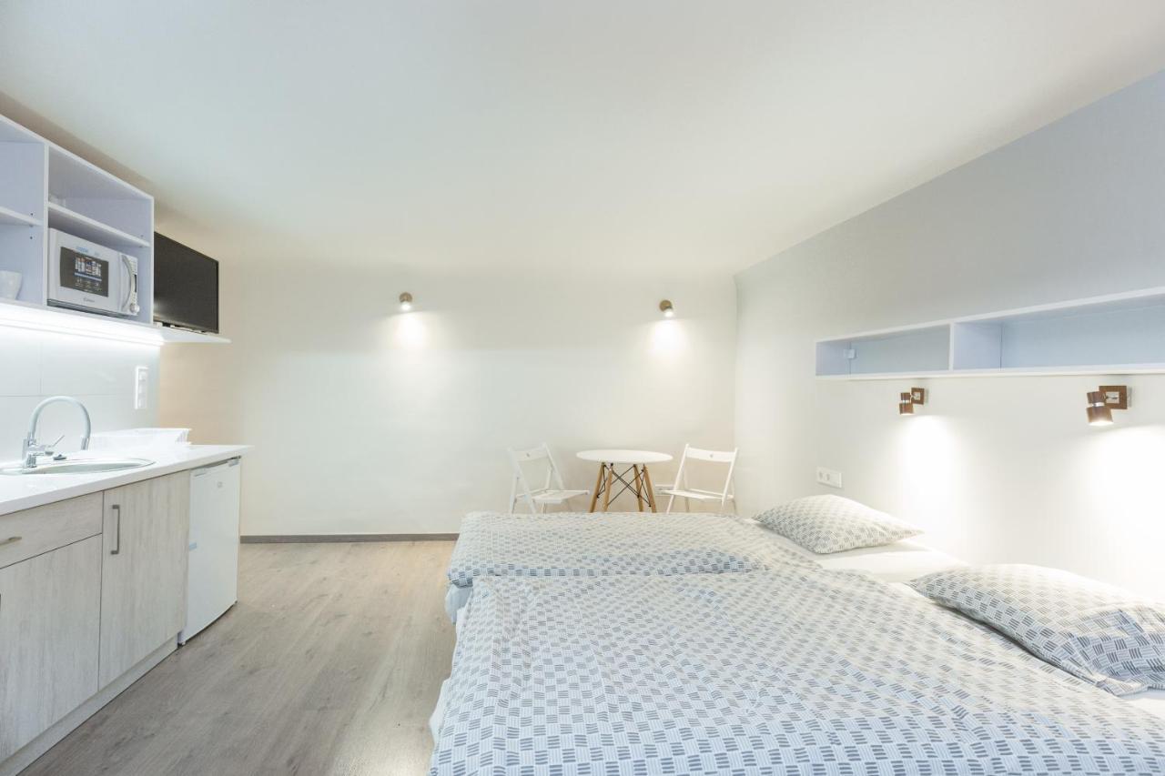 Minimalist Styled Tiny Ap @New York Cafe Apartment Budapest Luaran gambar