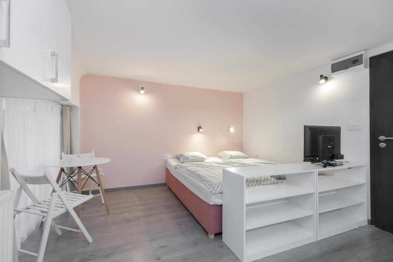 Minimalist Styled Tiny Ap @New York Cafe Apartment Budapest Luaran gambar